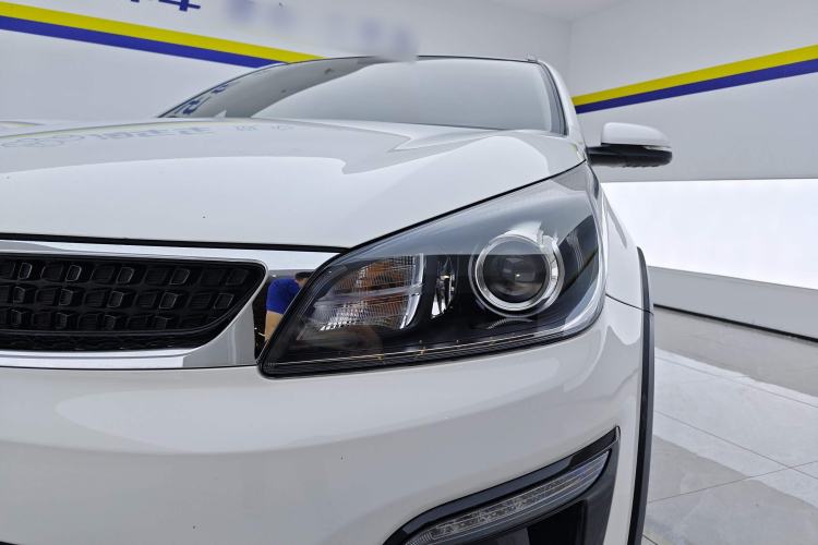 Used Kia KX Cross 2019 1.6L Automatic Dynamic Sunroof Version China VI
