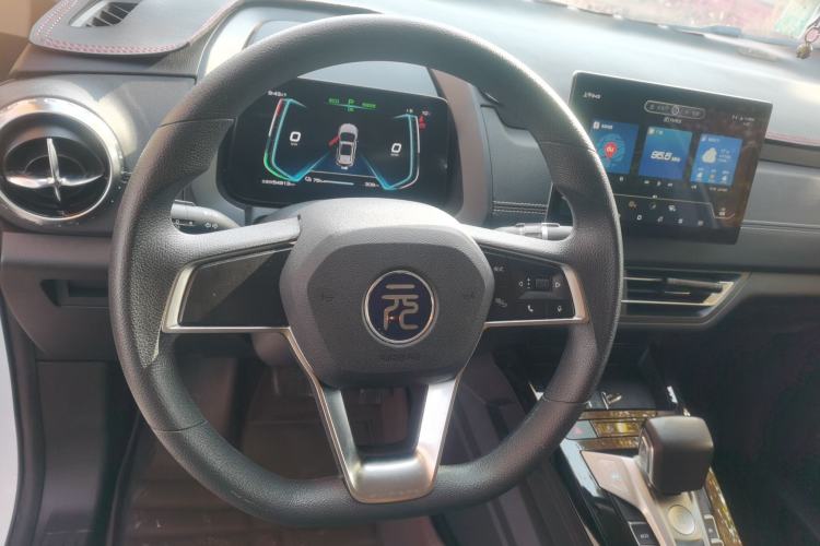 Used BYD Yuan New Energy 2019 EV535 Smart Connect Trendsetting Model
