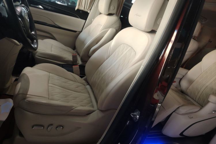 Used Buick GL8 2020 Avenir Avia Six-Seat Deluxe Edition
