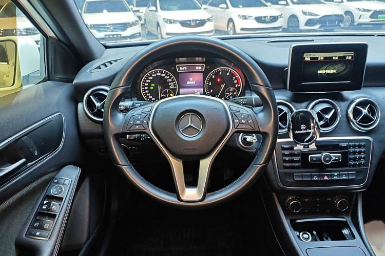 Used Mercedes-Benz A-Class 2013 A 180 Fashion Model