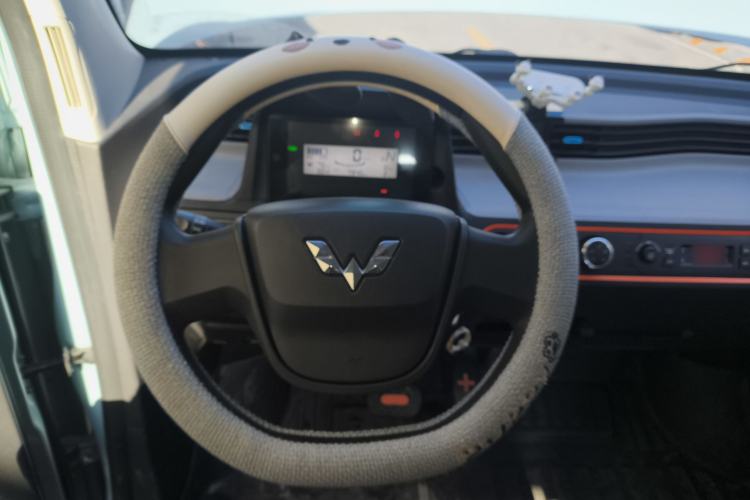 Used Wuling Hongguang MINIEV 2022 Easy Version Lithium Iron Phosphate
