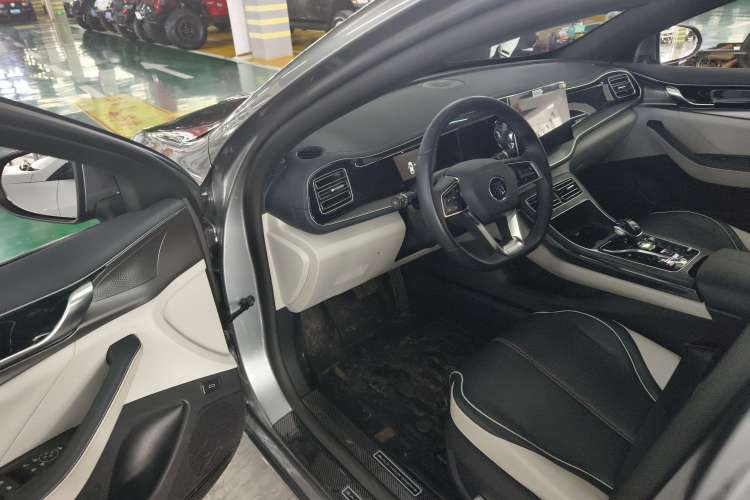 Used BYD Qin PLUS 2021 DM-i 55KM Flagship Model
