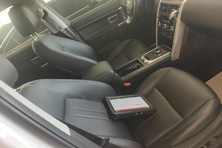 Used Land Rover Discovery Sport 2019 240 PS SE Version China VI Standard