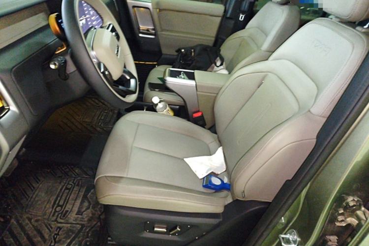 Used  V23 2025 401 Two-Wheel Drive Advanced Edition