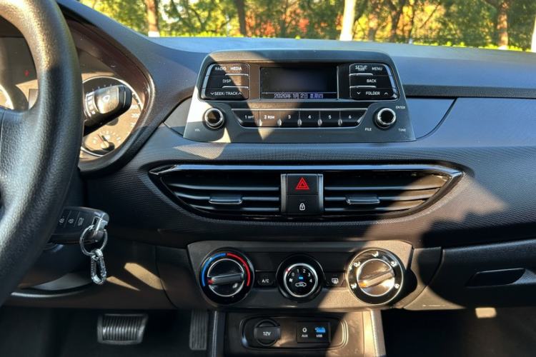 Used Hyundai Celesta 2018 1.6L Automatic GL Enjoyment Version China V Standard
