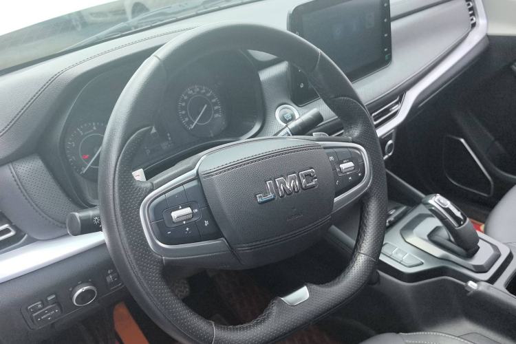 Used JMC Yuhu 7 2023 2.0T Automatic Gasoline 4x4 Comfort Edition Standard Wheelbase
