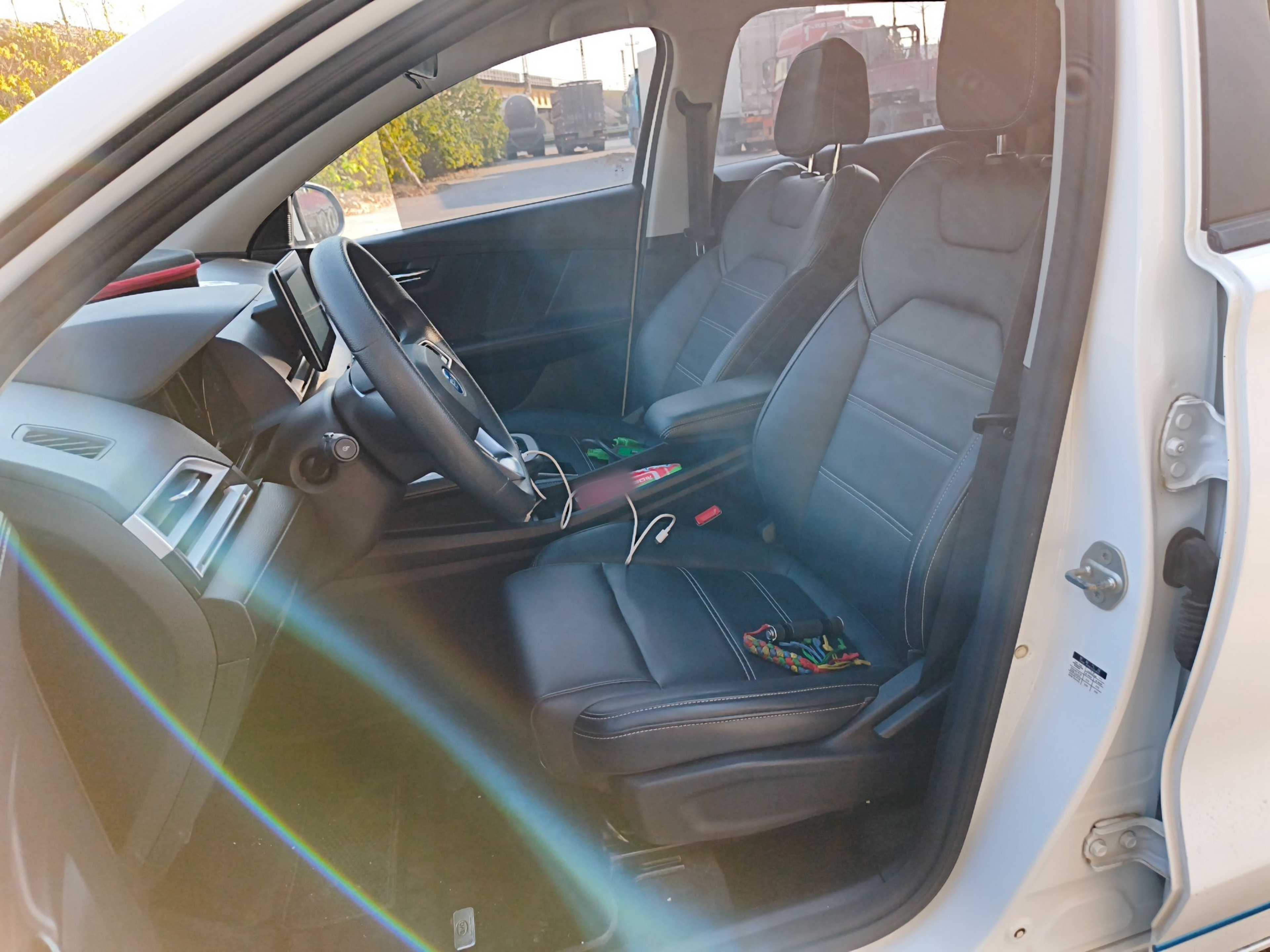 المقاعد الأمامية داخل السيارة