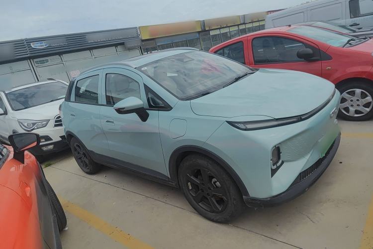 Used Geometry E Firefly 2024 401 km Fluorescent
