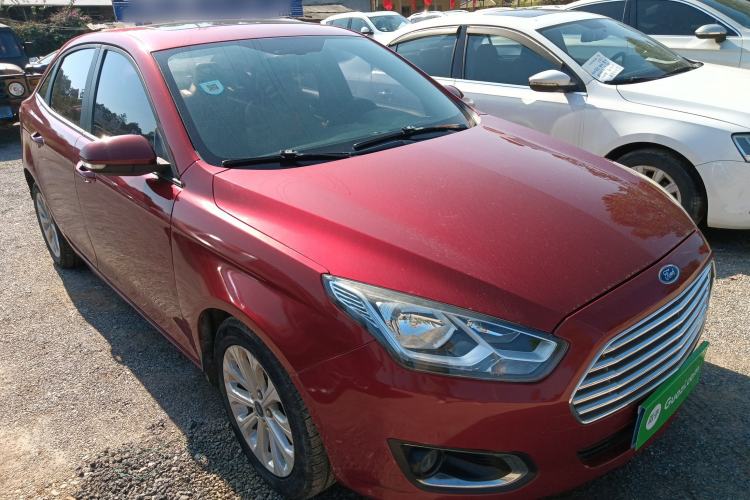 Used Ford Escort 2015 1.5L Automatic Fashion Model
