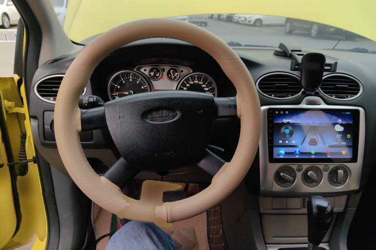 Used Ford Focus 2013 Hatchback Classic 1.8L Automatic Base Model
