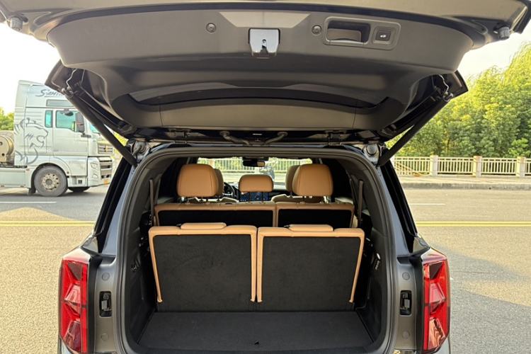 Used GAC Trumpchi ES9 2024 PHEV with 143 km Max
