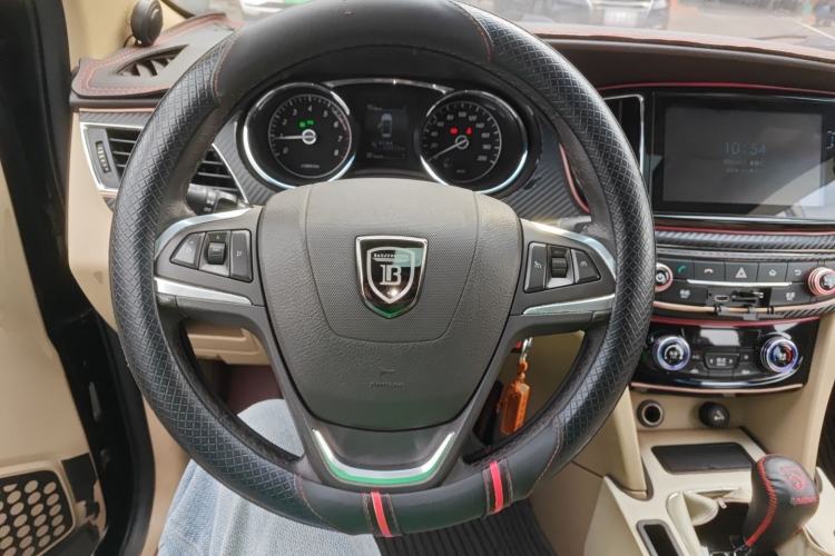 Used Baojun 730 2016 1.8L iAMT Luxury Model 7 Seats