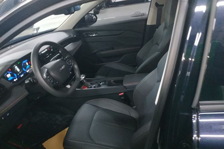 Used Dongfeng Aeolus Yixuan 2025 1.5L Automatic Luxury Version
