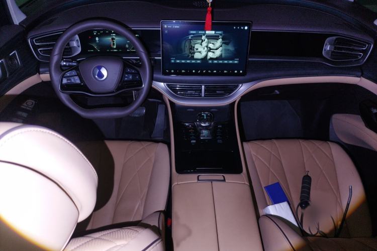 Used Denza D9 2024 DM-i 980 Four-Wheel Drive Prestige Model