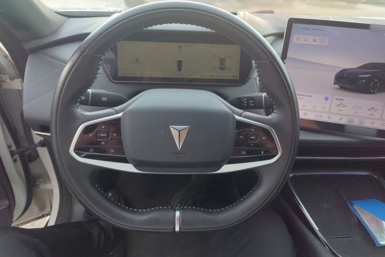 Used  SL03 2023 200Max Range-Extended Version
