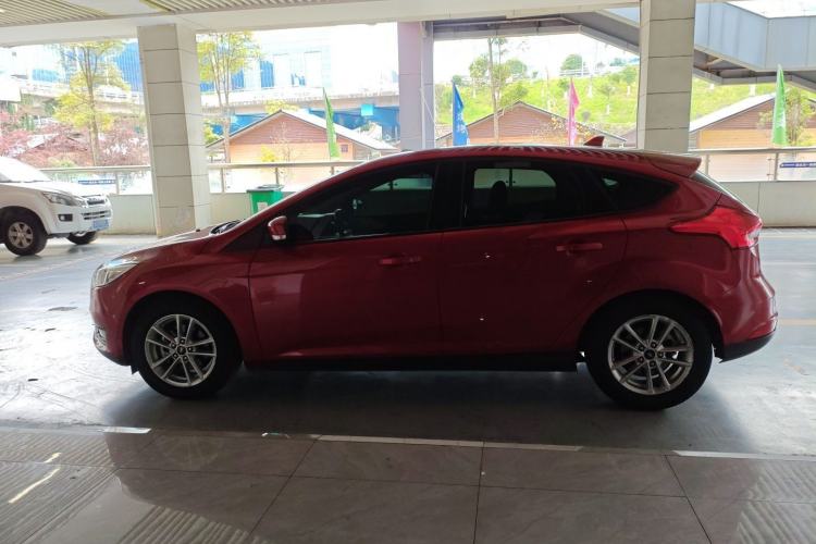 Used Ford Focus 2018 Hatchback Classic 1.6L Automatic Trendy SmartDrive Edition
