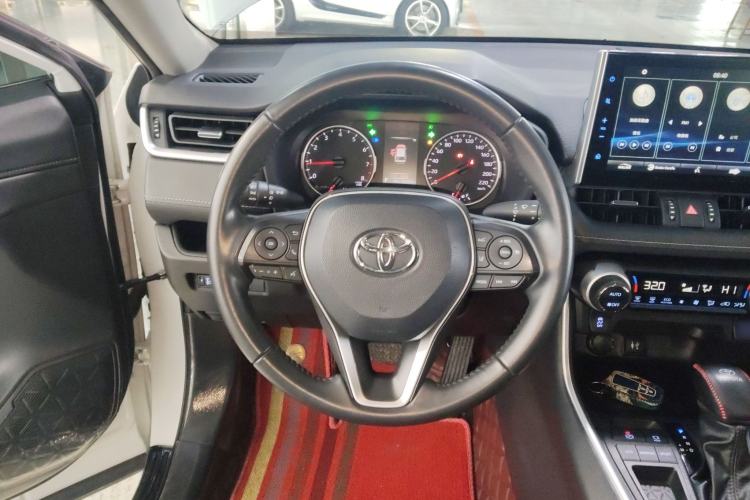 Used Toyota Wildlander 2022 2.0L CVT Two-Wheel Drive Luxury PLUS Edition
