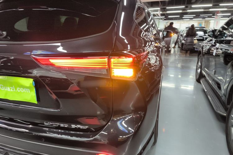 Used Toyota Crown Kluger 2021 2.5L HEV Four-Wheel Drive Flagship Edition
