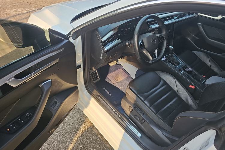 Used Volkswagen FAW-Volkswagen CC 2023 380TSI Striking Edition
