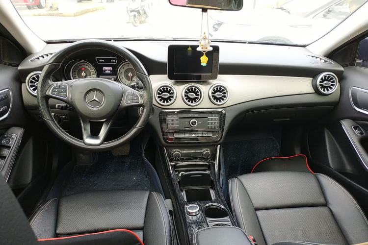 Used Mercedes-Benz GLA 2016 GLA 200 Fashion Model