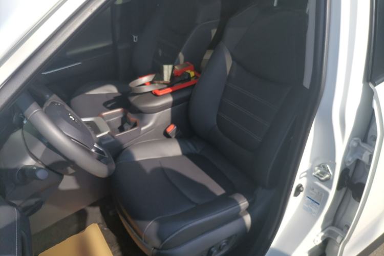 Used Toyota RAV4 2022 Dual-Engine 2.5L E-CVT Four-Wheel Drive Elite Plus Edition
