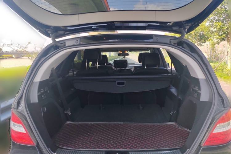 Used Mercedes-Benz R-Class 2017 R 320 4MATIC Business Edition Prestige Model