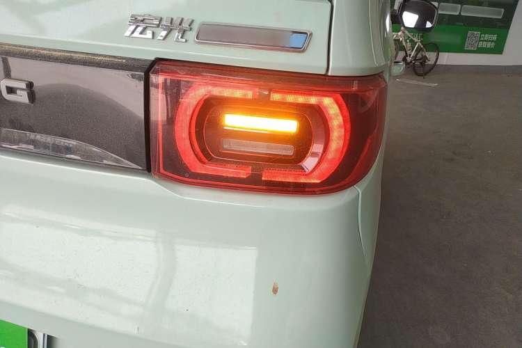 Used Wuling Hongguang MINIEV 2021 Macaron Premium Model – Lithium Iron Phosphate
