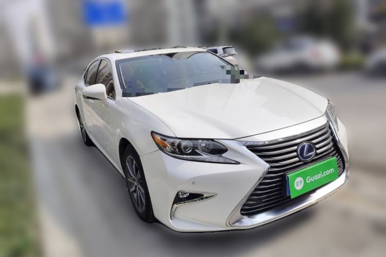 Used Lexus ES 2017 300h Mark Levinson Comfort Edition