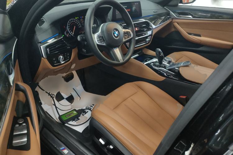 Used BMW 5 Series 2018 Facelifted 530Li xDrive M Sport Package
