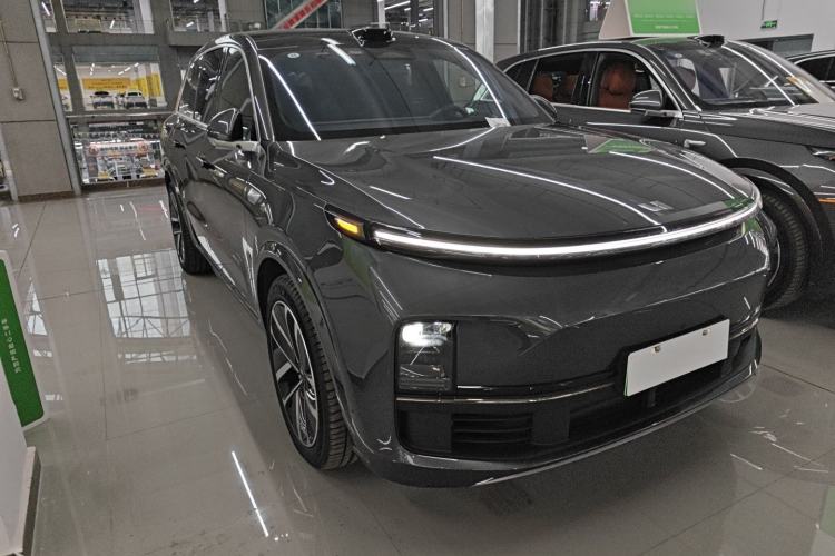 Used Li Auto L8 2024 Ultra Model
