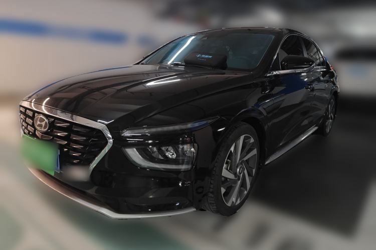 Used Hyundai Mistra 2021 1.8L CVT LUX Premium Edition