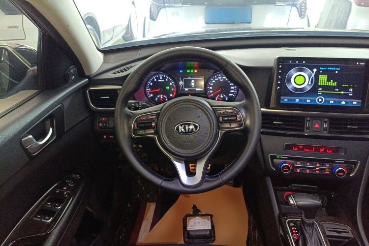 Used Kia K5 2016 2.0L Automatic LUX
