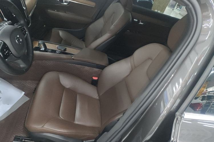 Used Volvo S90 2024 B5 Zhiyi Luxury Edition