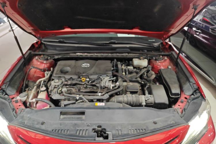 Used Toyota Camry 2019 Dual-Engine 2.5HS FENGSHANG Edition China VI Standard
