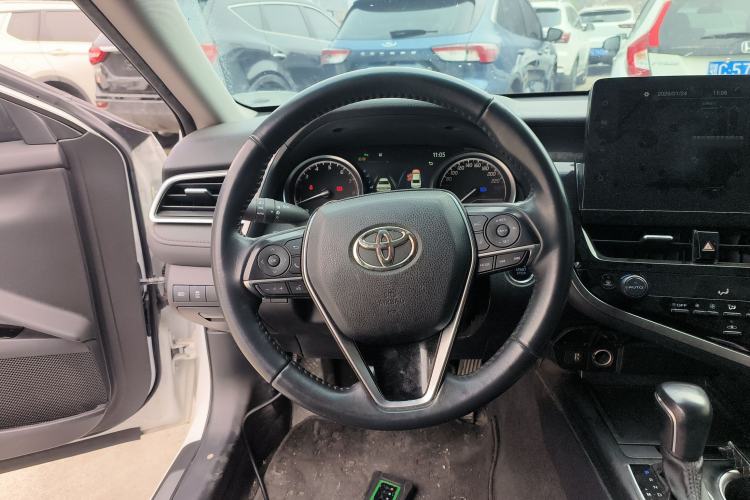 Used Toyota Camry 2021 2.0G Luxury Edition
