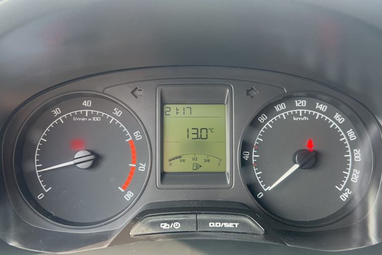 Used Skoda Fabia 2014 1.4L Manual Crystal Edition