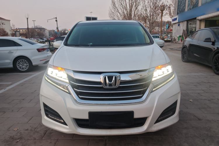 Used Honda Elysion 2016 2.4L Luxury Edition
