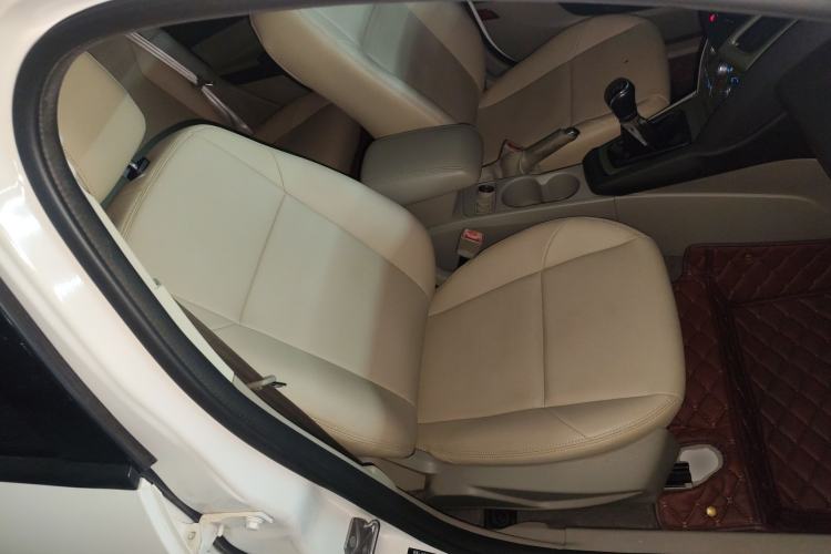 Used Ford Focus 2012 Sedan 1.6L Manual Comfort Model