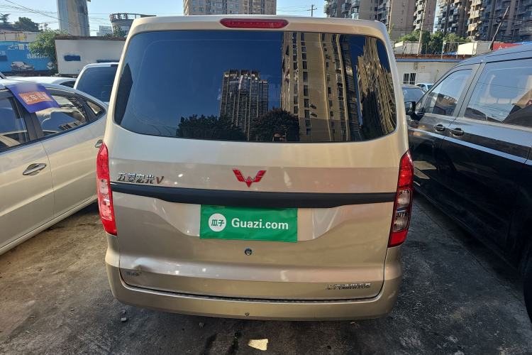 Used Wuling Hongguang V 2022 1.5L Jingqu Edition Electric-Assist LAR
