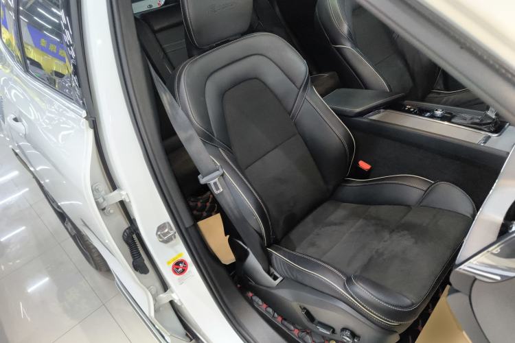 Used Volvo XC60 2019 T5 4x4 Zhiyuan Sport Edition China V Standard
