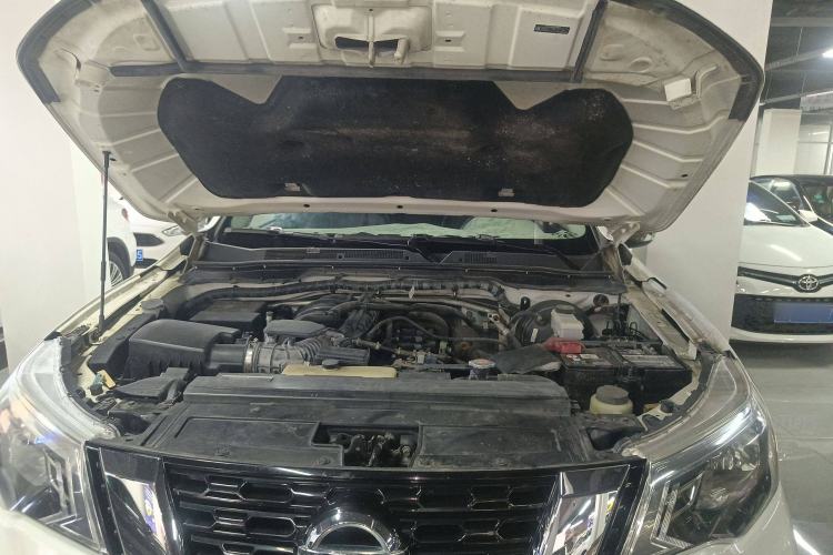 Used Nissan Terra 2018 2.5L Automatic 2WD Luxury Edition
