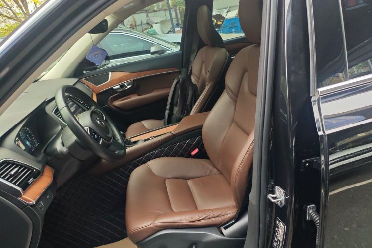 Used Volvo XC90 2019 T6 Zhiyi Edition 7-Seater China VI Standard
