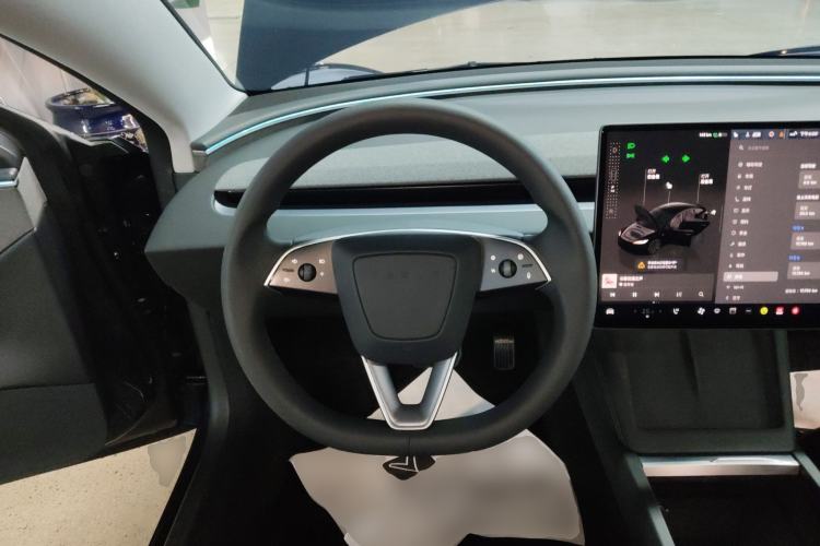 Used Tesla Model 3 2025 Rear-Wheel-Drive Version
