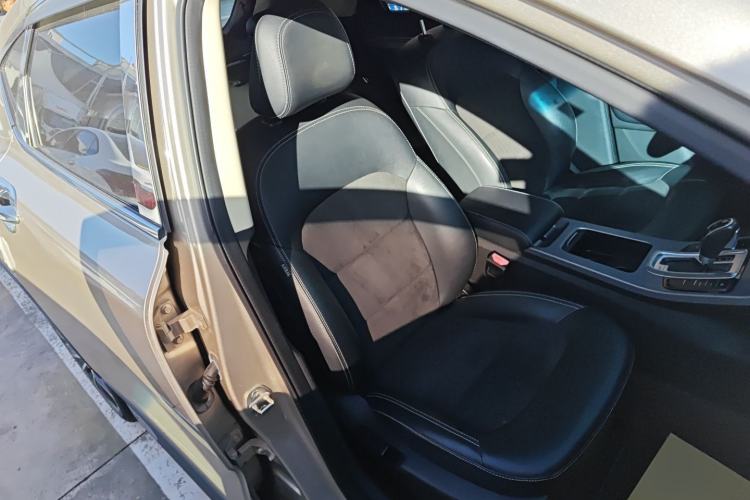 Used Geely Auto Emgrand GS 2018 Lingchao Edition 1.4T Automatic Zunshang Smart Connectivity Model
