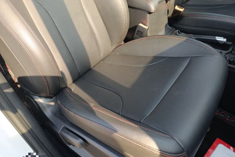 Used Haval M6 2019 1.5T DCT Two-Wheel Drive Value Edition China VI Standard
