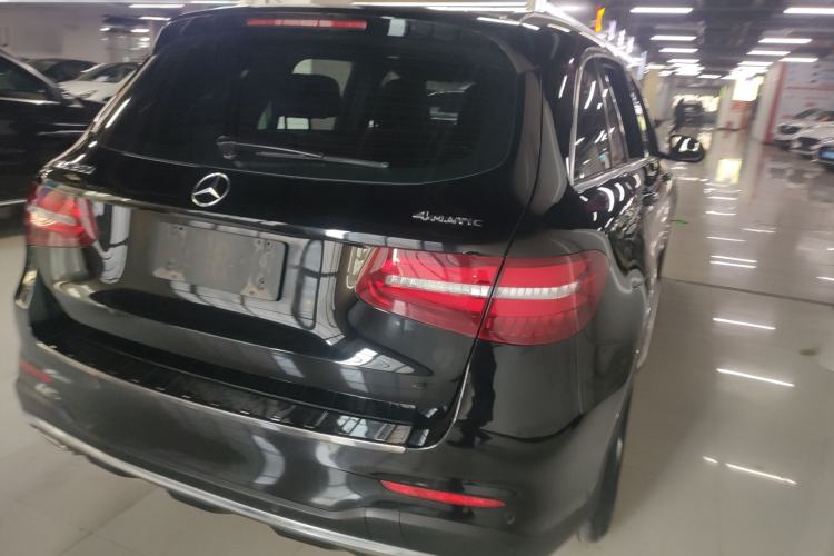 Used Mercedes-Benz GLC 2018 GLC 260 4MATIC Luxury Model