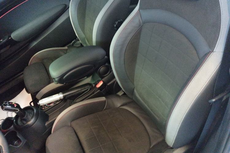 Used  MINI 2023 Updated 2.0T COOPER S Racing Driver
