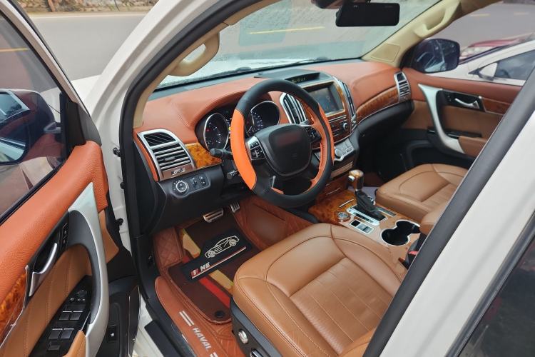 Used Haval H9 2015 2.0T Four-Wheel Drive Luxury 7-Seater
