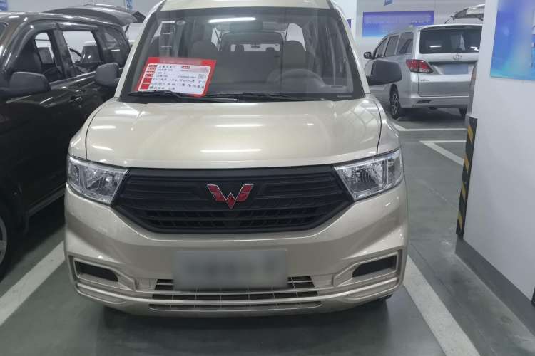 Used Wuling Hongguang V 2022 1.5L Jingqu Edition Electric-Assist LAR
