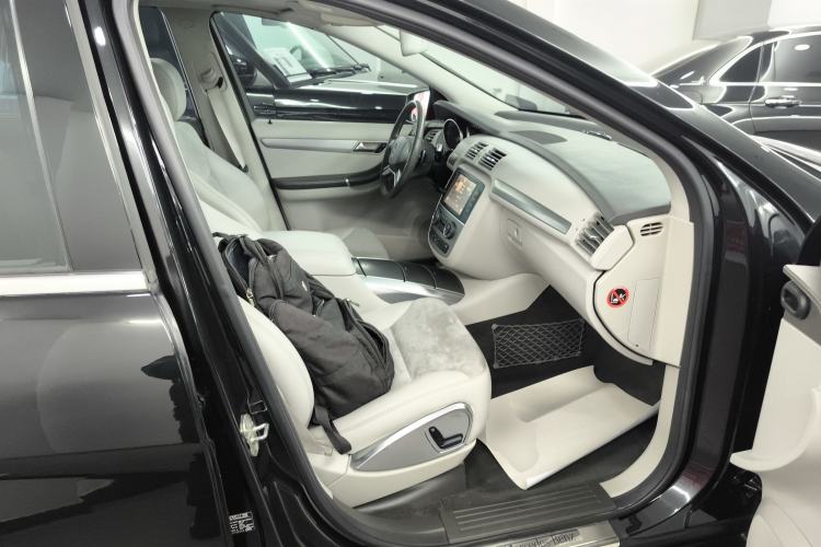 Used Mercedes-Benz R-Class 2014 R 320 4MATIC Business Model